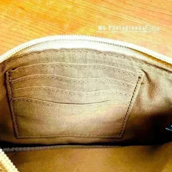 Fossil Metallic Gold Leather Wallet Wristlet - Picture 6 of 7